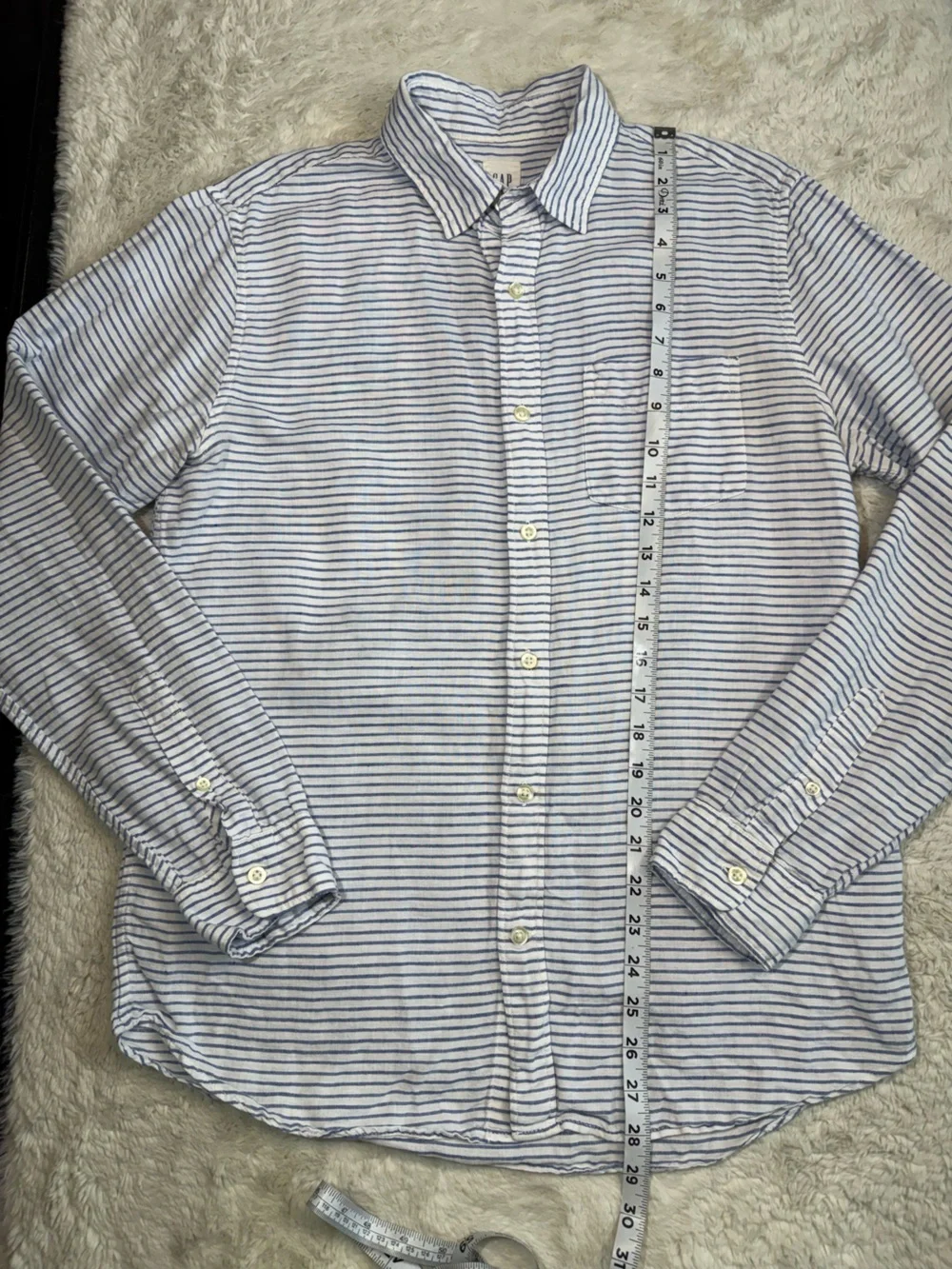 GAP size medium blue & white striped button down